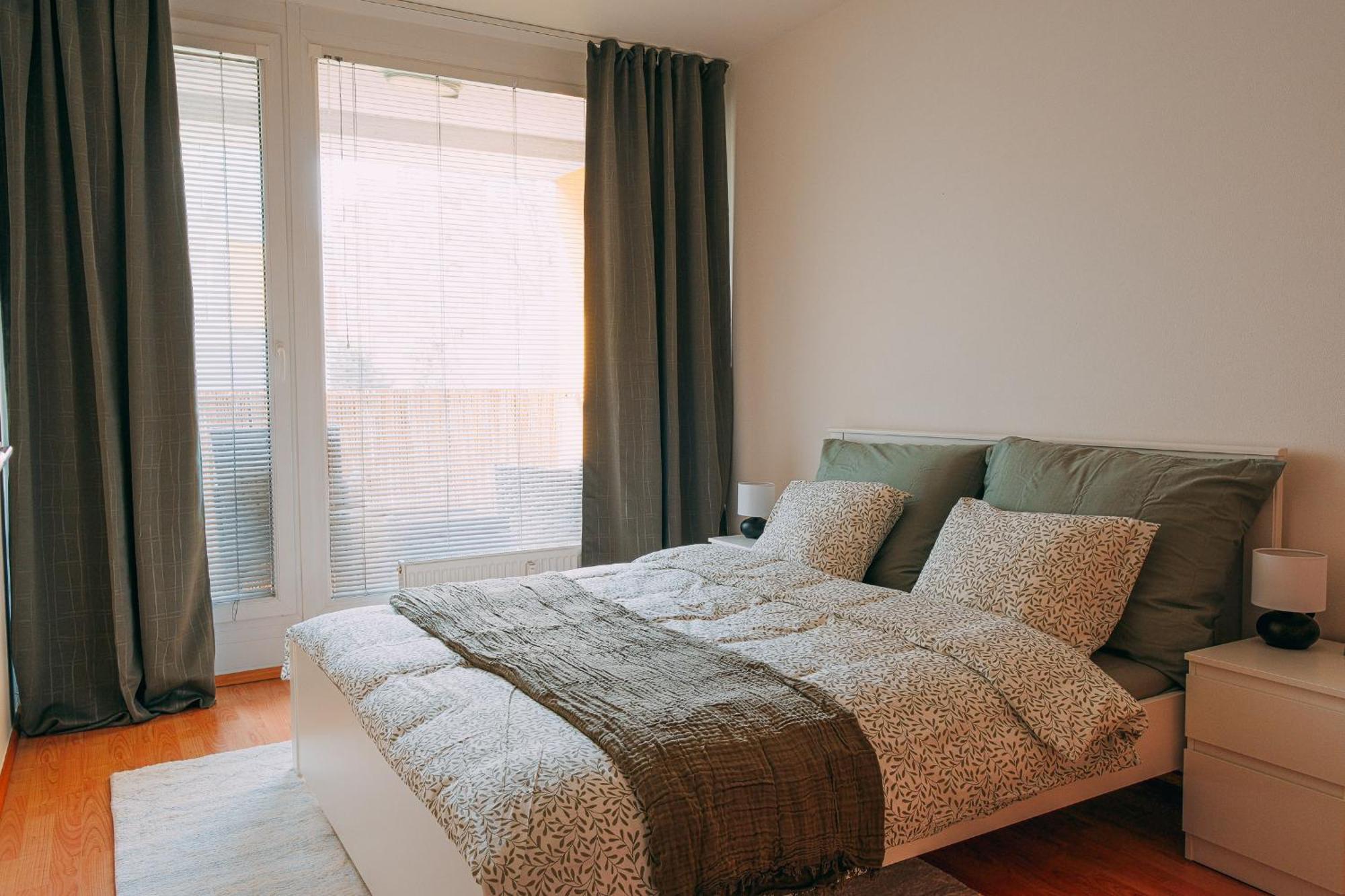 Apartman U Metra, 4 Hoste, Parking Free, Blizko O2 Arena Prag Exteriör bild